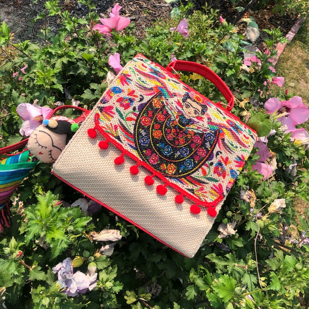 Beautiful handmade Purse - Picture 2 of 2